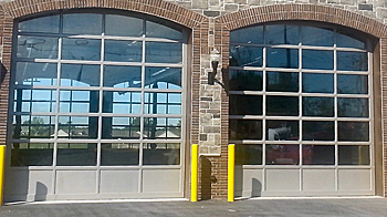 Upwardor® AL-976 Commercial Overhead Door.